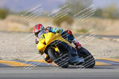 media/Dec-17-2022-SoCal Trackdays (Sat) [[224abd9271]]/Turn 7 Set 2 (1140am)/